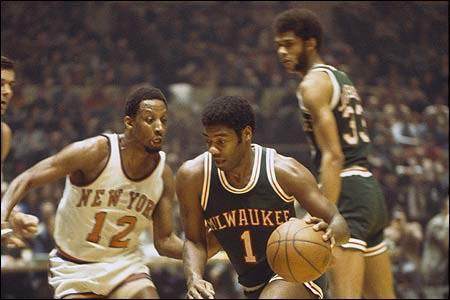 刻展现了超 刻展现了超