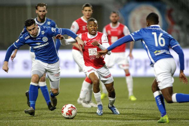 球迷对韩佳 球迷对韩佳