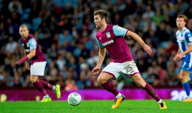 守门员与中 守门员与中